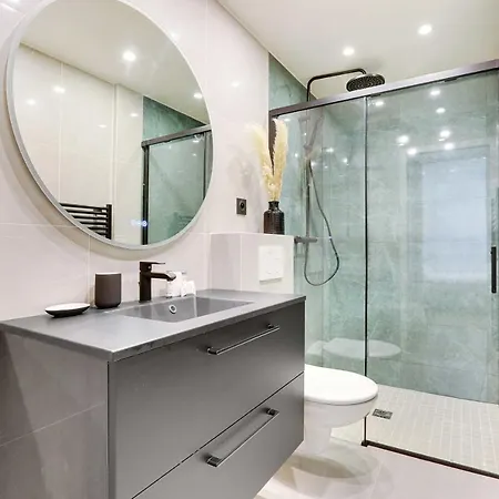 Charming -1br-4p-