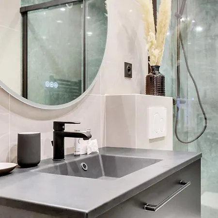 Charming -1br-4p- *